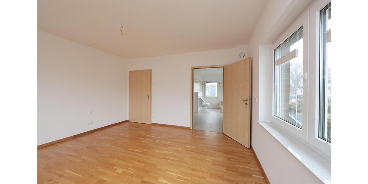 Villa Oranienburg - 4 Zimmer, 164 m&sup2;, 2.456&euro; | Angebot:25393506