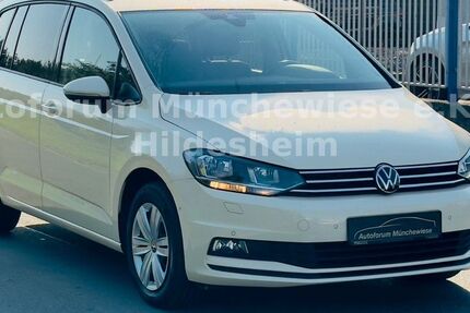 VW Touran 63.700 km 30.900 &euro; Hildesheim 31135