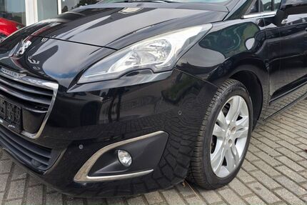 Peugeot 5008 147.073 km 10.500 &euro; Moers 47443