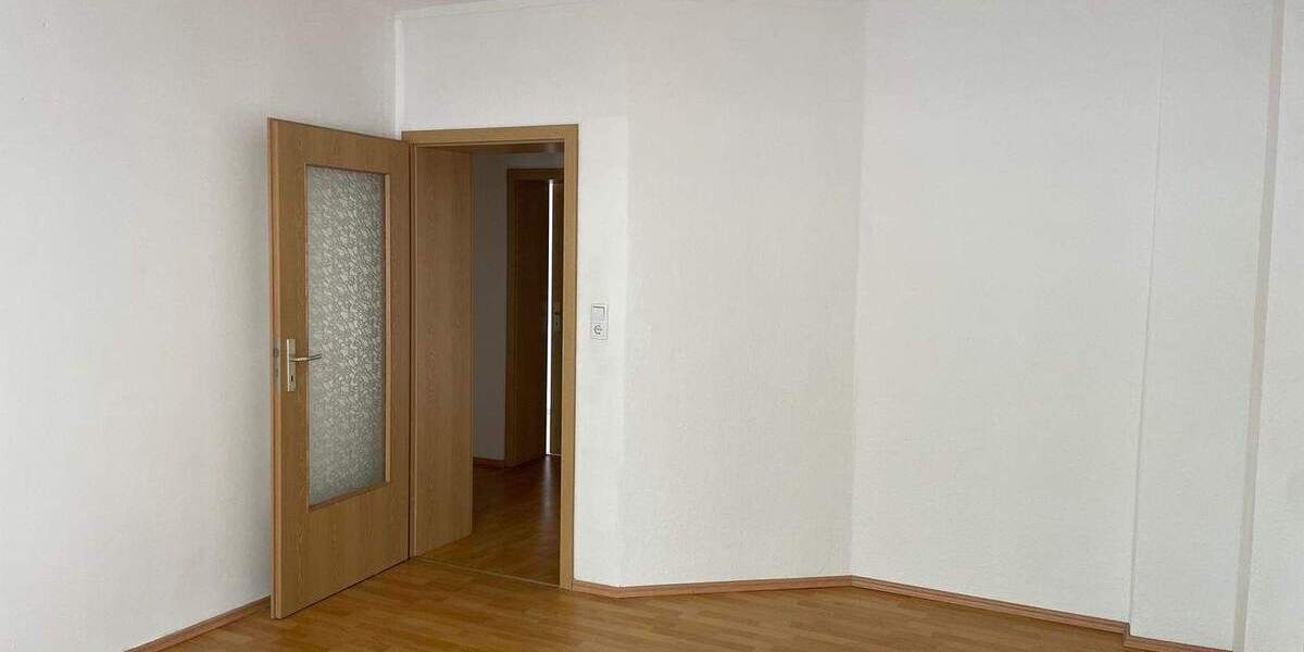 Zimmer Aue - 4 Zimmer, 95 m&sup2;, 414&euro; | Angebot:25774756