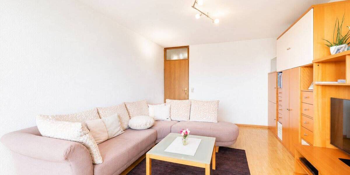 Etagenwohnung Stuttgart Asemwald - 3 Zimmer, 80 m&sup2;, 219.000&euro; | Angebot:26851457