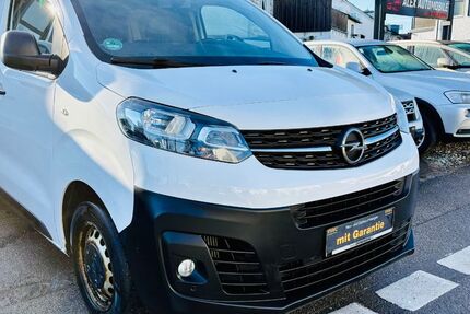 Opel Vivaro 140.000 km 11.990 &euro; München 81825