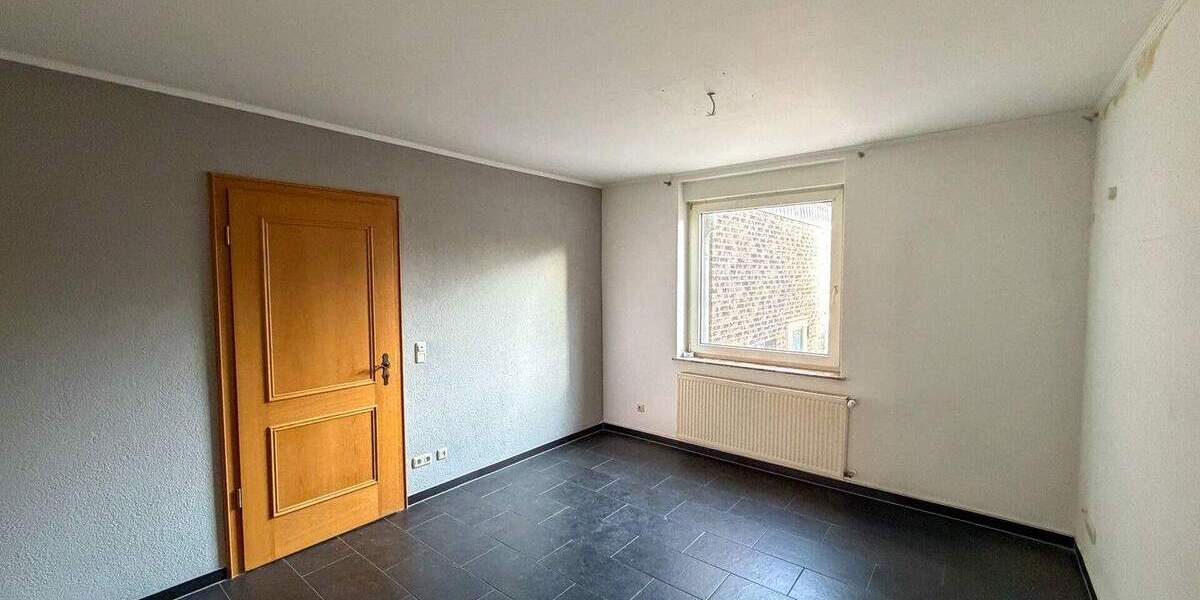 Mehrfamilienhaus, Wohnhaus Stolberg (Rheinland) / Büsbach Büsbach - 7 Zimmer, 173 m&sup2;, 345.000&euro; | Angebot:25742452