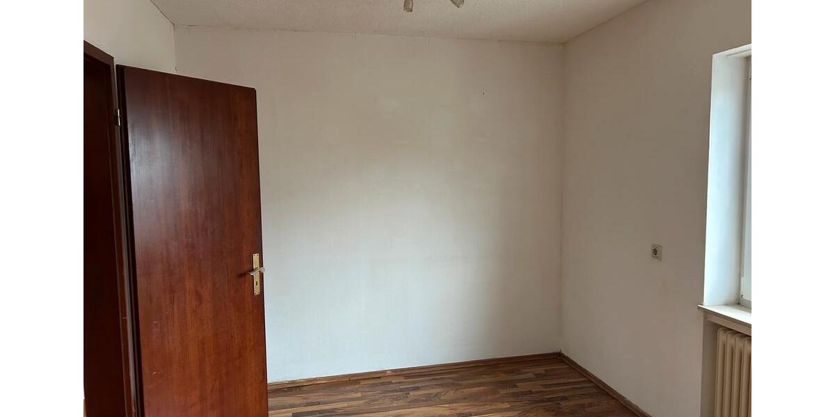 3 ZKB Wohnung *laufende Sanierungsarbeiten* 5 zimmer