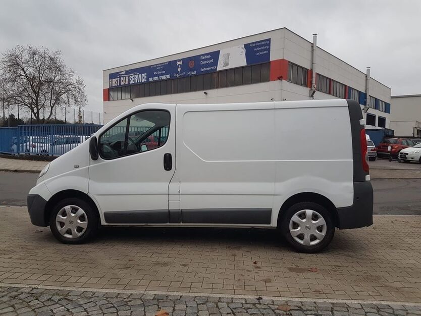 Nissan Primastar 155.399 km 6.999 € Düsseldorf 40599