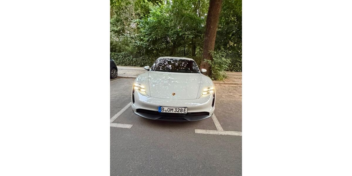 Porsche Taycan 13.528 km 68.000 &euro; Berlin 10963