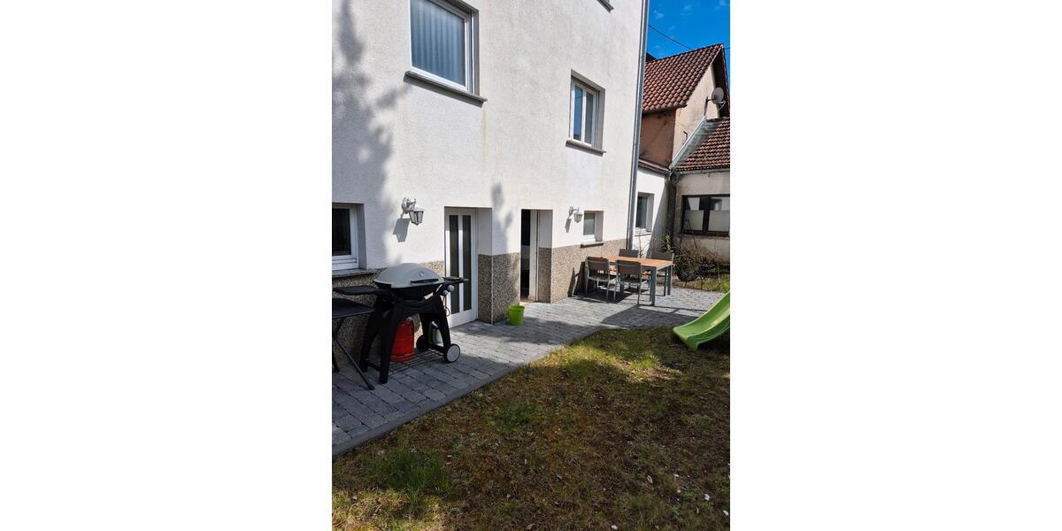Etagenwohnung Saarwellingen - 3 Zimmer, 75 m&sup2;, 640&euro; | Angebot:26407949