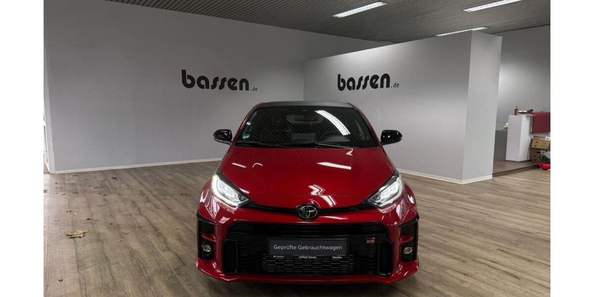 Toyota Yaris 14.162 km 32.950 &euro; Rotenburg 27356