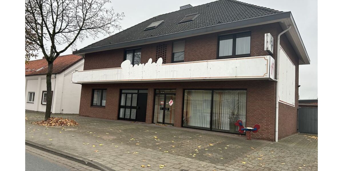 Im Herzen von Nienburg: Interessante Gewerbeeinheit in TOP Lage mit Ladenlokal, Wohnung und Halle - Gewerbeobjekt Nienburg (Weser) | Angebot:26489508