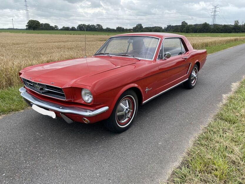 Ford Mustang 18.000 km 22.999 € Legden 48739