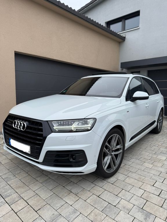 Q7