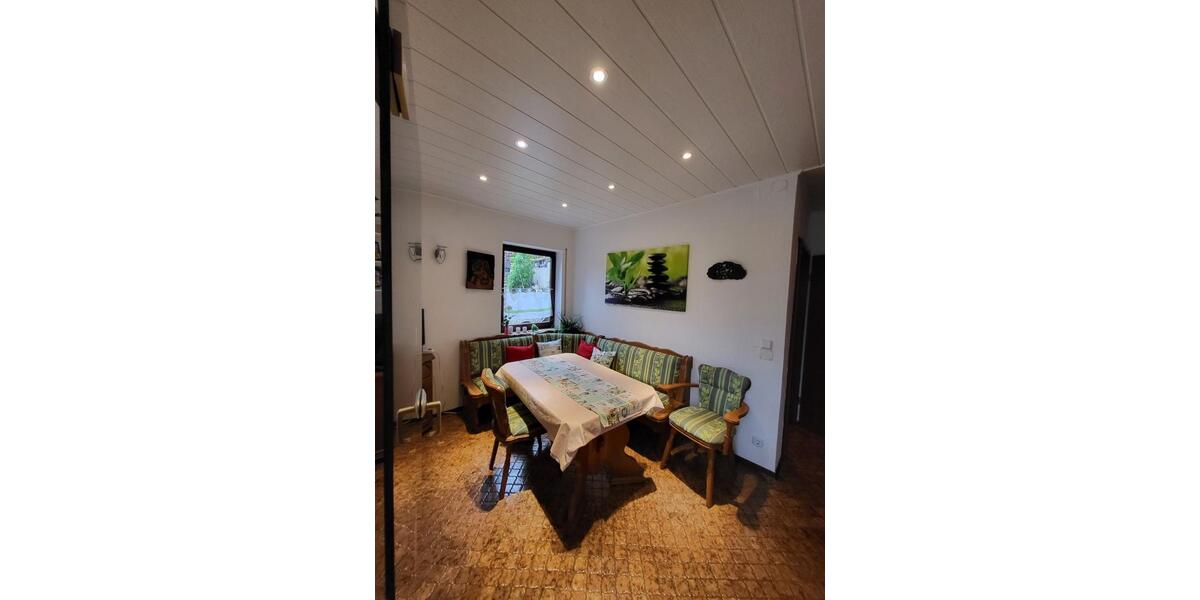 Mehrfamilienhaus, Wohnhaus Rieneck - 14 Zimmer, 340 m&sup2;, 375.000&euro; | Angebot:25634666