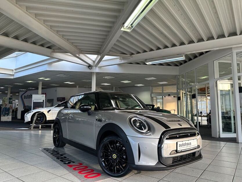 Cooper SE