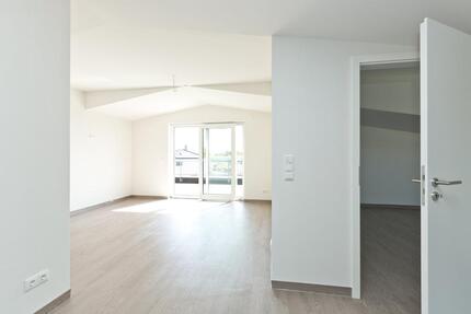 Wohnung Waren (Müritz) - 3 Zimmer, 125 m&sup2;, 1.996&euro; | Angebot:24768300