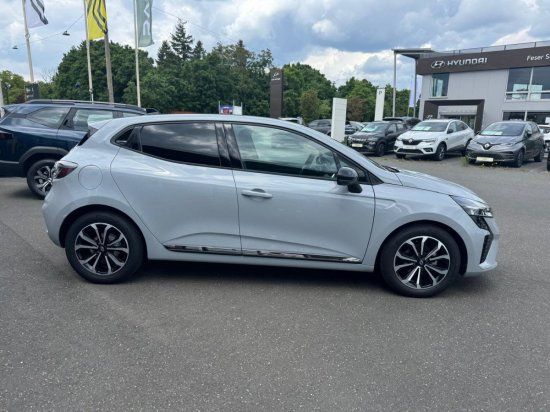 Renault Clio 5.500 km 19.290 € Fürth 90763