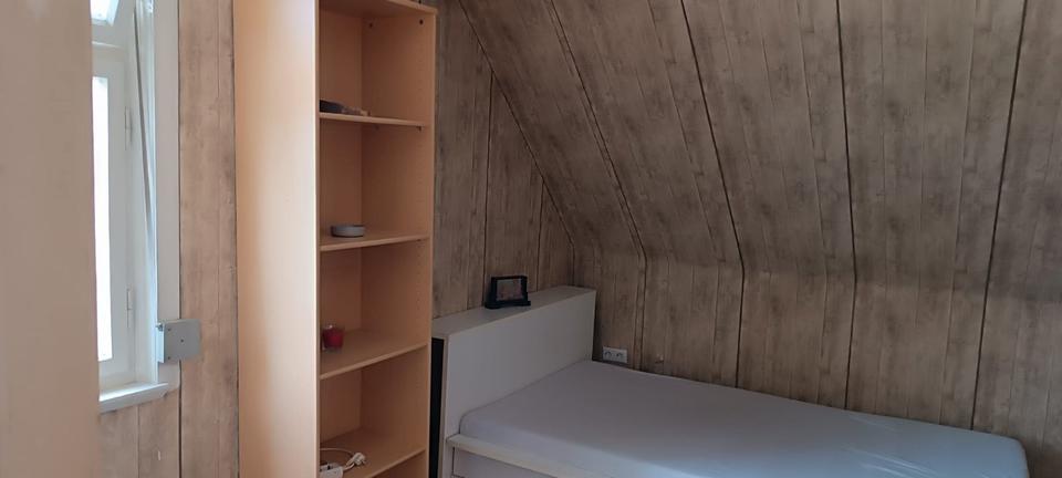 Dachgeschoßwohnung Murrhardt - 1 Zimmer, 70 m&sup2;, 450&euro; | Angebot:25932444