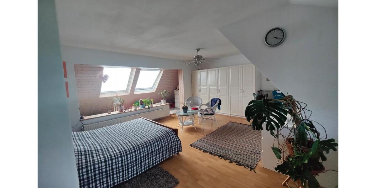 Einfamilienhaus Extertal - 7 Zimmer, 190 m&sup2;, 1.400&euro; | Angebot:25378281