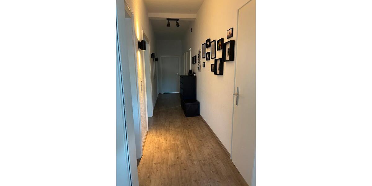 Dachgeschoßwohnung Meschede - 4.5 Zimmer, 130 m&sup2;, 1.000&euro; | Angebot:26625138