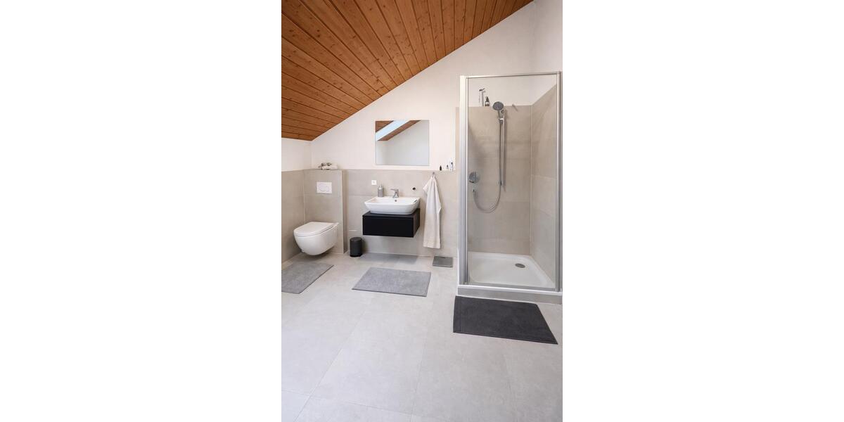Dachgeschoßwohnung Bad Säckingen - 2.5 Zimmer, 80 m&sup2;, 750&euro; | Angebot:26326730