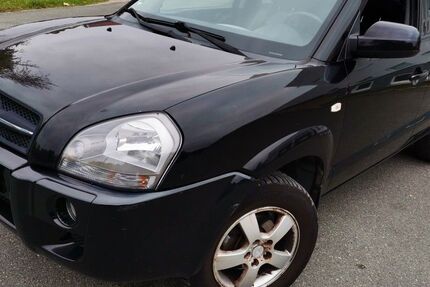 Hyundai TUCSON 155.600 km 3.499 € Fürth 90762