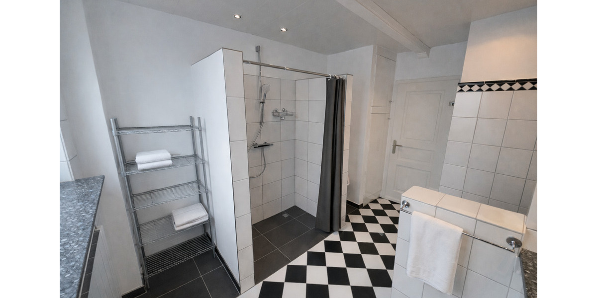 Einfamilienhaus Lampertheim - 7 Zimmer, 212 m&sup2;, 749.000&euro; | Angebot:24652061