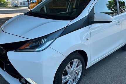 Toyota Aygo (X) 87.000 km 6.900 &euro; Lahr 77933