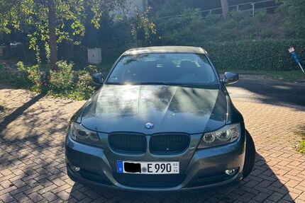 BMW 330 82.000 km 12.500 € Apfelstädt 99192