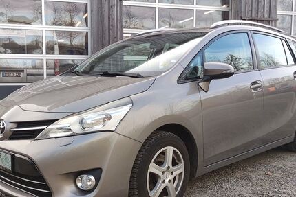Toyota Verso 115.000 km 13.200 &euro; Schleswig-Holstein - Ringsberg 24977