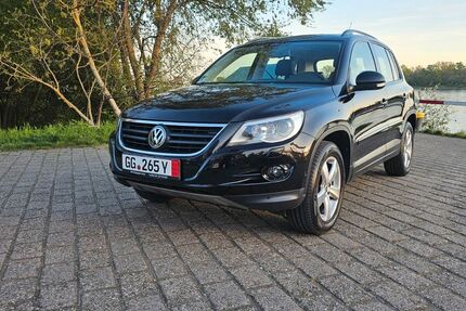 VW Tiguan 140.897 km 7.950 &euro; Ginsheim-Gustavsburg 65462