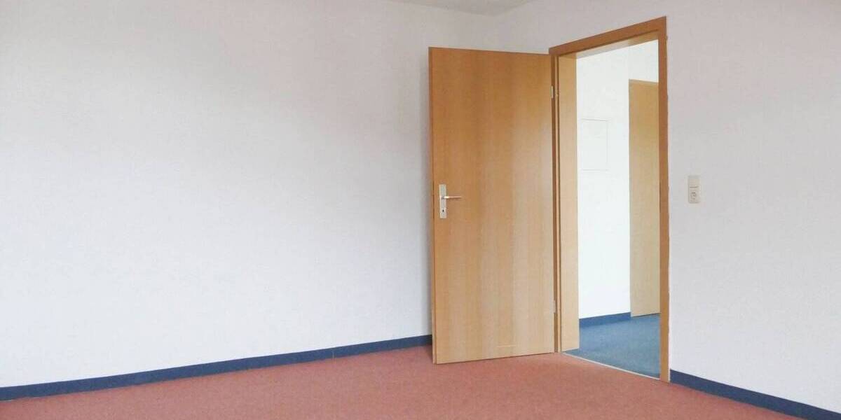 Etagenwohnung Greiz - 2 Zimmer, 37 m&sup2;, 33.000&euro; | Angebot:25729323