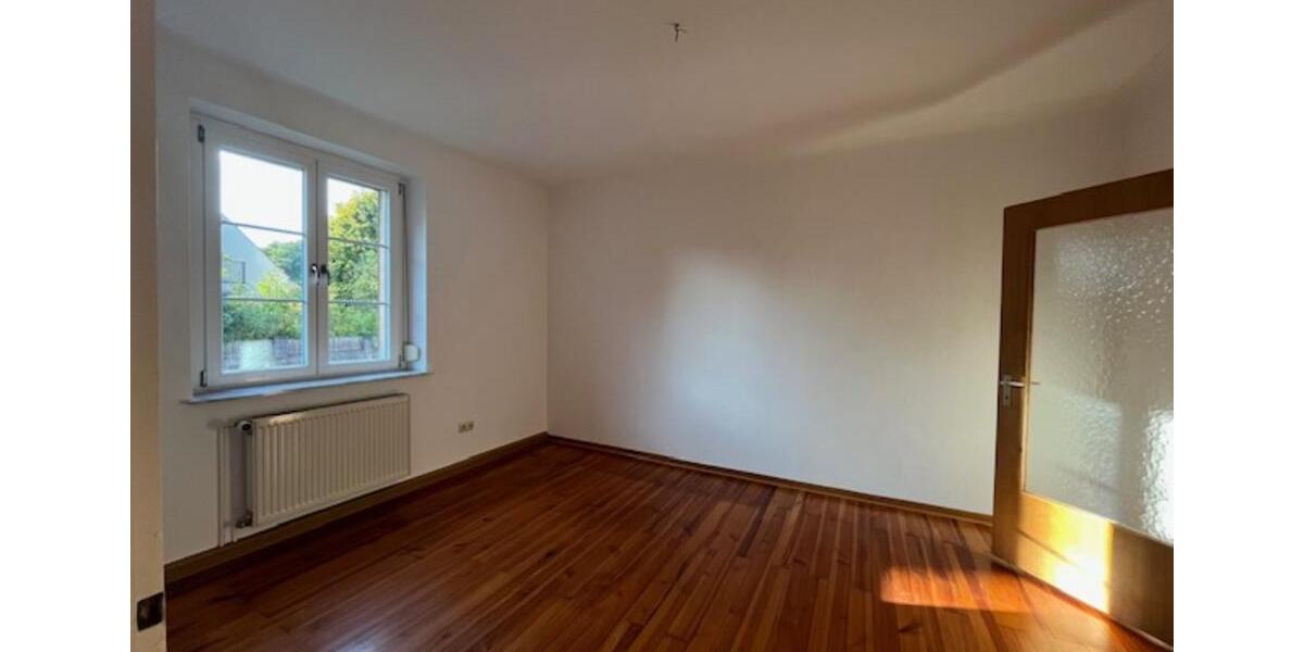 Erdgeschoßwohnung Bad Neustadt an der Saale - 3 Zimmer, 85 m&sup2;, 825&euro; | Angebot:22941236