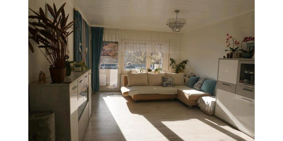 Wohnung mit drei Zimmern, Erdgeschoss, Holzstraße, Viernheim 3 zimmer