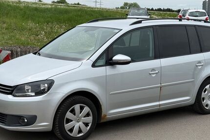 VW Touran 270.000 km 3.850 &euro; Dotternhausen 72359