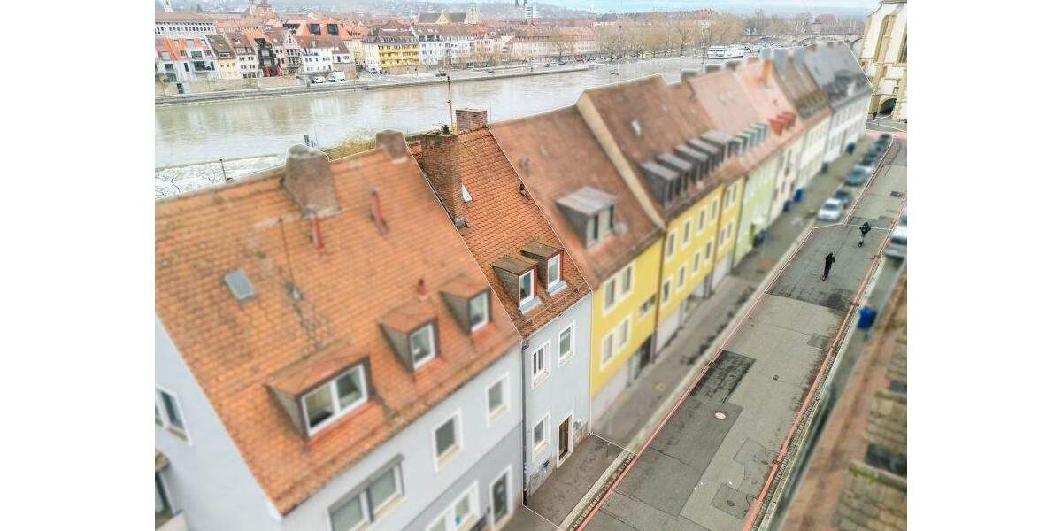 Mehrfamilienhaus, Wohnhaus Würzburg Altstadt - 3 Zimmer, 55 m&sup2;, 279.000&euro; | Angebot:25602034