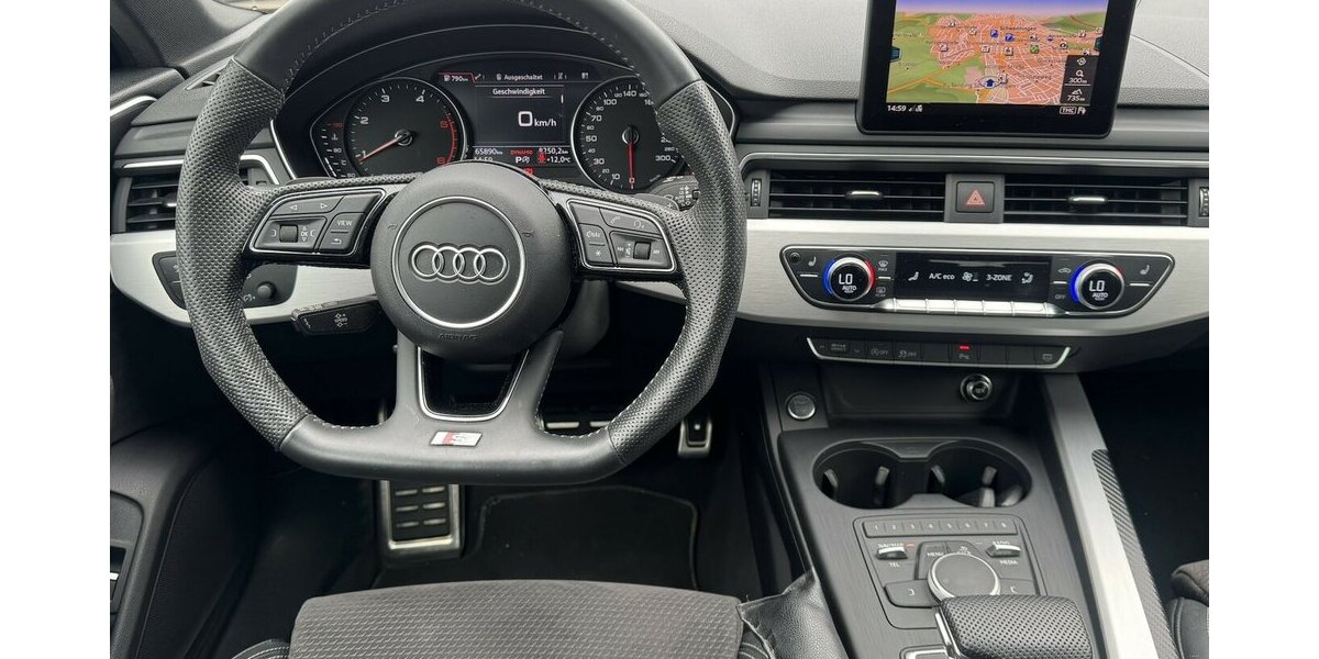 Audi A4 AVANT 40TDI QUATTRO SPORT/PANO/DAB/LED/1.HAND 65.890 km 25.900 &euro; Villingen-Schwenningen 78054