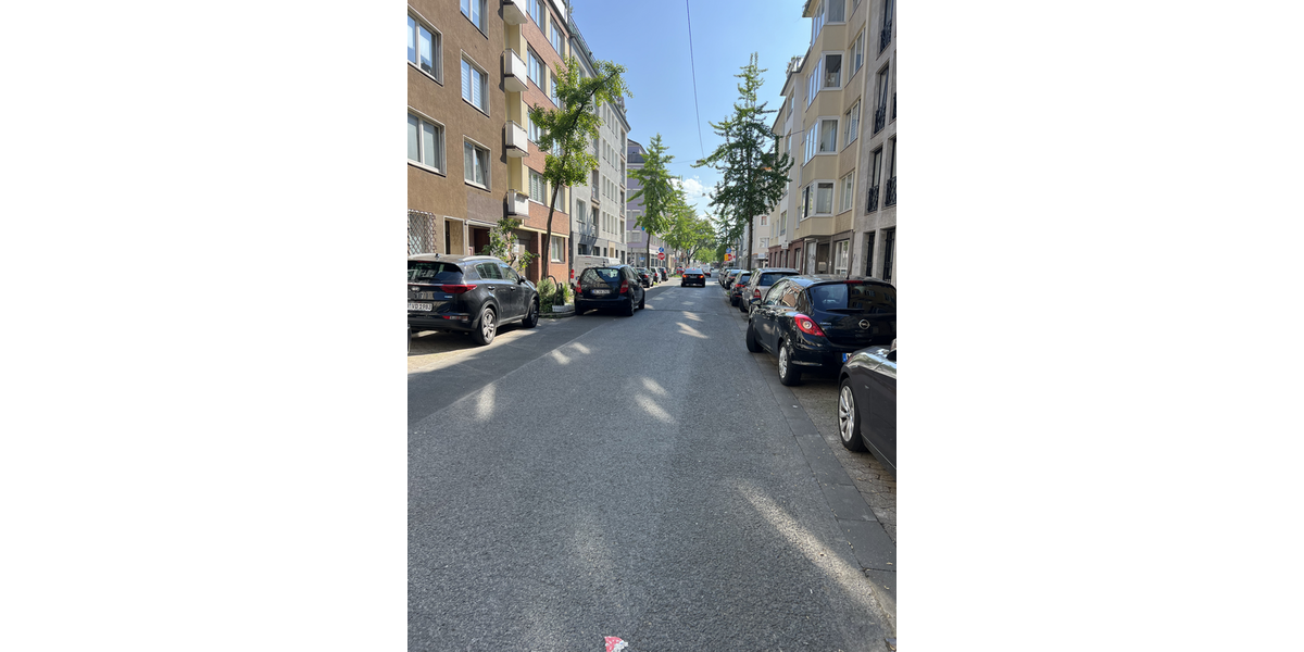 Haus zum Kaufen in Düsseldorf 2.200.000 € 672 m² 18 zimmer