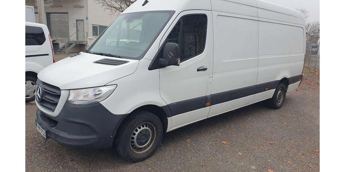 Mercedes-Benz Sprinter 200.000 km 28.900 &euro; München 81825