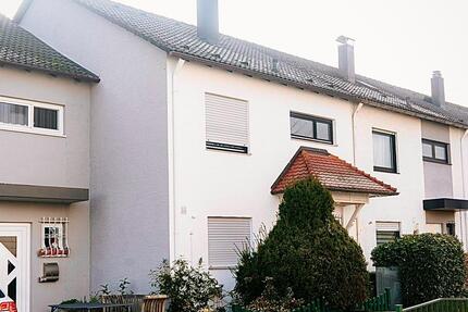 Reihenmittelhaus mit Garten, Balkon & Ausbaupotenzial ruhige Lage 5 zimmer