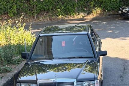 Mercedes-Benz 190 301.000 km 5.000 &euro; Korntal- Münchingen 70825