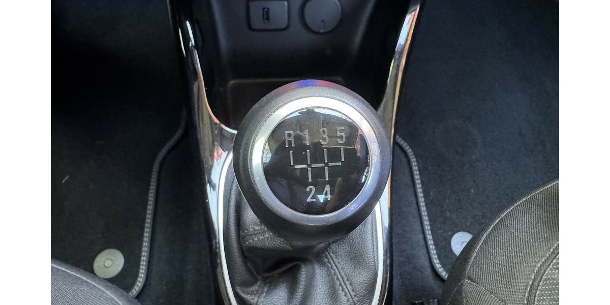 Opel Adam Navi Klima Sitzh. Alu ServiceNeu unfallfrei 43.000 km 11.500 &euro; Erftstadt 50374