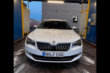 Skoda Superb 240.000 km 16.800 € Themar 98660