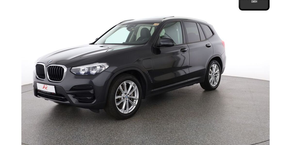 BMW X3 90.387 km 28.480 &euro; Berlin 12103