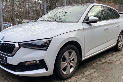 Skoda Scala 38.000 km 19.100 &euro; Eppstein 65817