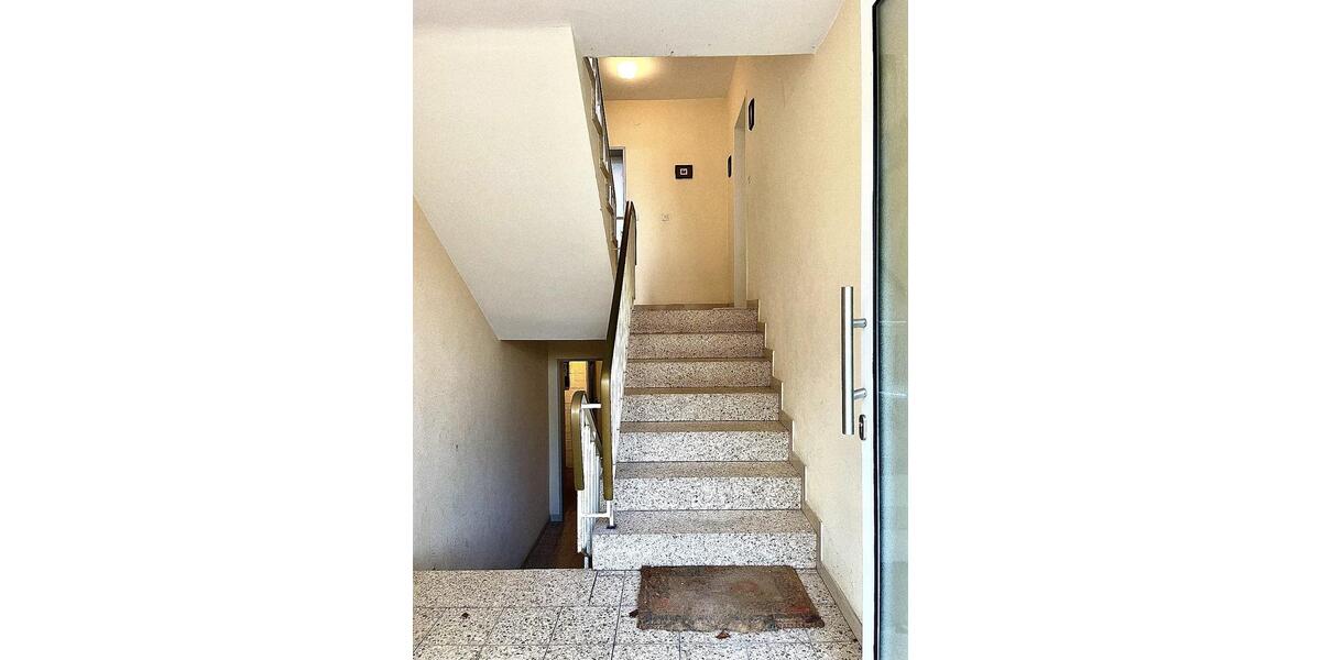 Etagenwohnung Bad Pyrmont - 3 Zimmer, 65 m&sup2;, 126.000&euro; | Angebot:26112323