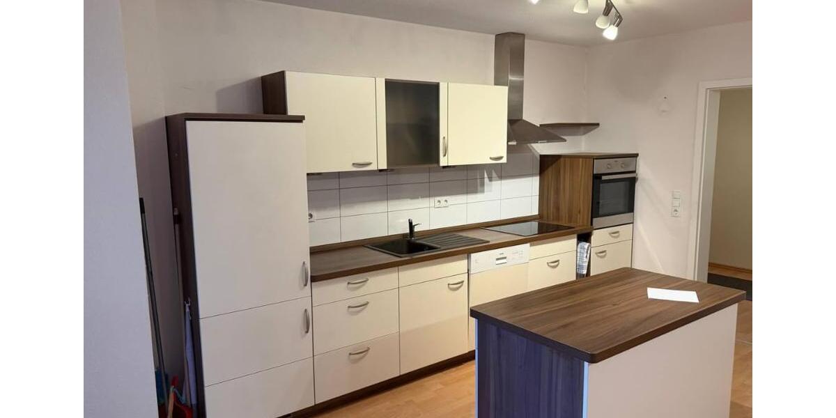 Erdgeschoßwohnung Bernburg (Saale) - 3 Zimmer, 82 m&sup2;, 550&euro; | Angebot:26115131