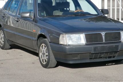 Lancia Thema 71.000 km 4.880 &euro; München 81927