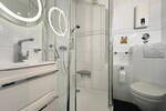 Frisch renovierte 3-Zi.-Whg., EBK, Balkon, Loggia, DG-Raum in zentraler Lage Bremen-Walle