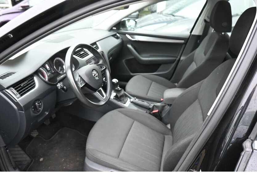 Octavia 1.5 TSI Combi *Style* Navi LED DAB 17Alu