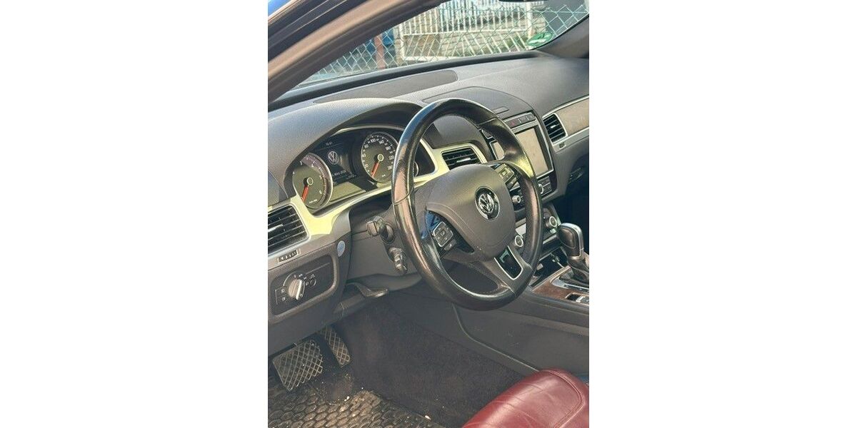 VW Touareg 151.000 km 19.450 &euro; Rosbach 61191