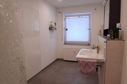 Schöne 3,5-Zimmer-Mietwohnung mit Einbauküche in Nittel (54453) – Grenznah zu Luxemburg 3 zimmer